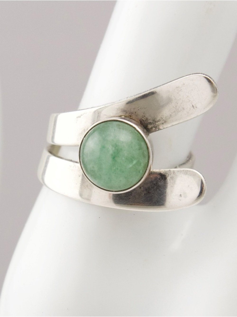 Vintage Israeli Green Aventurine Sterling Silver Ring Size 6.5 Modernist